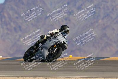 media/Oct-01-2023-SoCal Trackdays (Sun) [[4c570cc352]]/Turn 9 Set 1 (950am)/